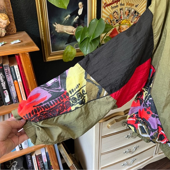 Vintage Givenchy Active Windbreaker Bomber Jacket - Picture 9 of 12